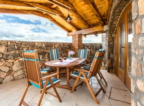 Outdoor dining - Villa Cima - ThreeBedRoom Villa with Pool (Vrbnik)