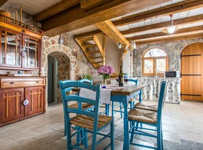 Dining - Villa Cima - ThreeBedRoom Villa with Pool (Vrbnik)