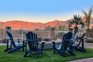 Terrace/patio - Dog-friendly home with mountain views, ample outdoor space, & washer/dryer (Tucson)