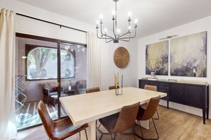 Dining - Modern ground-level townhome with two screened patios, grill, pool & hot tub (Scottsdale)