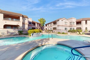 A heated pool - Modern ground-level townhome with two screened patios, grill, pool & hot tub (Scottsdale)