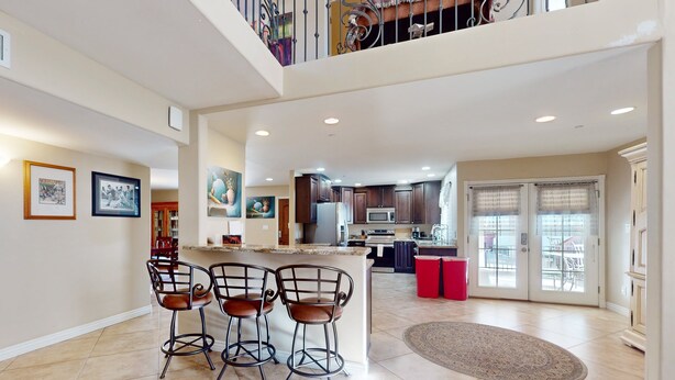 Private kitchen - Spacious townhome with movie room, patios, pool, & home office (Scottsdale)