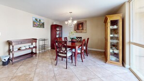 Dining - Spacious townhome with movie room, patios, pool, & home office (Scottsdale)