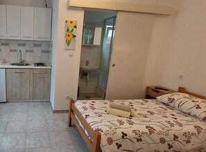 Internet, bed sheets - Apartment Buneta - Studio Apartment with Terrace (Mali Losinj)