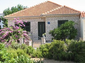 Exterior - Casa Dolce Mare - ThreeBedroom Holiday Home with Terrace (Pasman)