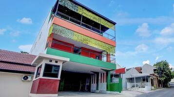 Bagian depan properti