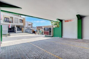Ngoại thất