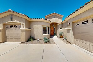 Exterior detail - Luxurious remodeled home with gas fireplaces, patios, outdoor kitchen, & pool (Tucson)