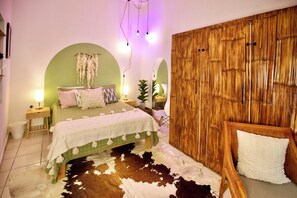 Acesso à internet, roupa de cama