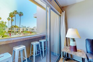 Interior - Welcome to this luxurious condo in Scottsdale with mountain views (Scottsdale)