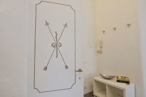 Interior - Lucca, Corticella House: Romantic 17th-century house within the City Walls (Lucca)