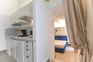 Private kitchen - Lucca, Corticella House: Romantic 17th-century house within the City Walls (Lucca)