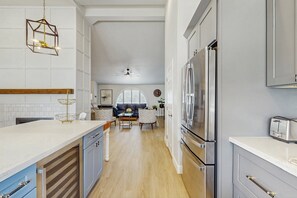 Interior - Scottsdale Sun & Fun. A Poolside Paradise in a Peacefully Perfect Neighborhood! (Scottsdale)