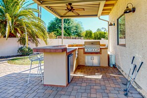Terrace/patio - 4BR home with private pool, game room, & putting green (Scottsdale)