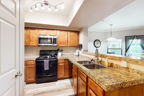 Coffee/tea maker, fridge, microwave, oven - North Scottsdale Retreat | Ground-Level Condo, Resort Amenities & Prime Location (Scottsdale)