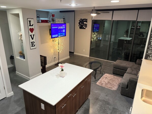 Imagen sin descripción, 1 de 13, botón