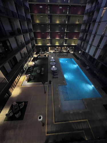 Cozy 1-bedroom condo in the heart of west midtown