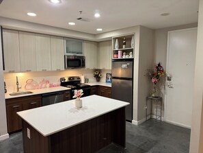 Imagen sin descripción, 5 de 13, botón