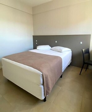 Departamento estándar, vista a la ciudad