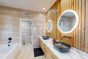 Shower, hair dryer, towels - Luxurious Mountainside home w/ expansive views, rooftop patio, balcony (Phoenix)