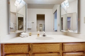 Shower, hair dryer, towels - Your Perfect Family Getaway in the Heart of Mesa—Relax, Play, and Explore! (Mesa)