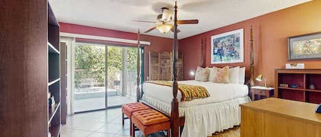 3 bedrooms, desk, iron/ironing board, WiFi (free)