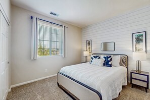 4 bedrooms, iron/ironing board, travel cot, free WiFi - Stunning Terra Lago Home w/Pvt. Grill, Pool & Spa+Next to Terra Lago Golf Course (Indio)
