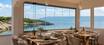 Beach front home in Zastrazisce