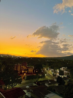 Immagine non classificata, 5 di 13, pulsante