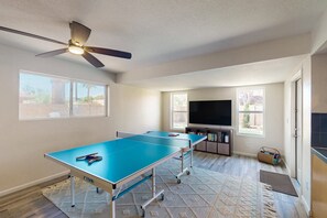 Games room - Modern home with private pool, covered patio, & ping-pong table - dogs ok (Scottsdale)