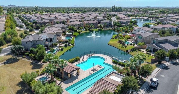 Pool - Townhouse with central AC, patio, grill, washer/dryer, pool & hot tub access (Chandler)