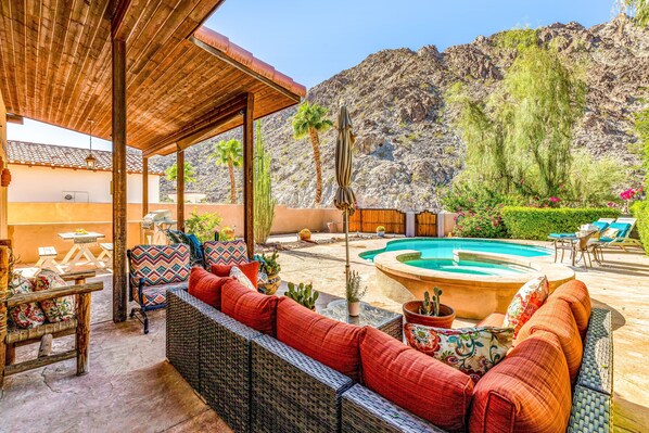 Terrace/patio - Mountain-view home with private pool & spa, near trails - 3BR #220080 (La Quinta)