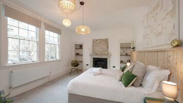 Iron/ironing board, travel crib, free WiFi, bed sheets