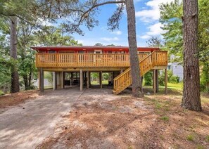 Exterior - 3-bedroom house in lovely Sandbridge Beach-Budget Getaway (Virginia Beach)