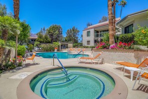 Pool - Mtn-view 2nd-floor renovated condo near trails with 4 pools, pool spas, balcony (Palm Springs)