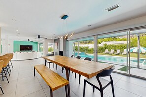 Dining - Poolside Paradise in the Desert – Your Perfect Palm Springs Escape Awaits. (Palm Springs)