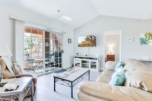 Smart TV, DVD player - Fabulous Escape with a Gas Grill, Heated Pool, Spa, & Tennis Courts (Palm Springs)