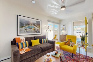 Smart TV - Your Pet-Friendly Desert Escape—Relax, Recharge, and Make Memories Under the Sun (Palm Springs)