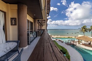 Basic Apartment | Veranda - APTO Vista Mar Incrível | Pé na Areia | Barra Bali | Destino BSM 116 (Barra de São Miguel)