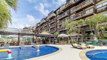 Apartment | Pool | Outdoor pool, pool umbrellas, pool loungers