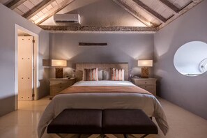 1 bedroom, iron/ironing board, WiFi, bed sheets - HOTEL NOI 1860: LUXURY HOUSE CARTAGENA DE INDIAS - King bed (Cartagena de Indias)