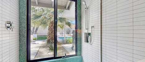 Shower, hair dryer, towels