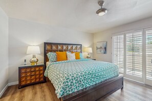 2 bedrooms, iron/ironing board, free WiFi, bed sheets - Country Club Condo with WiFi, Patio, Private Grill, and Shared Pools (Palm Springs)