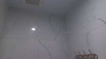 Standard Double Room | Bathroom