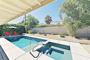 A heated pool - Movie Colony Oasis | Pool, Spa & Mountain Views | Near Downtown Palm Springs (Palm Springs)