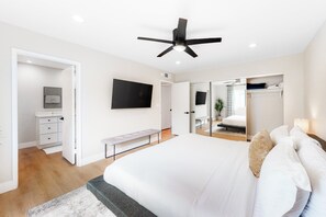 3 bedrooms, iron/ironing board, free WiFi, bed sheets - Golf Course Front Home with Shared Pool, Fast WiFi, Central AC, and Washer/Dryer (Rancho Mirage)