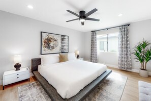 3 bedrooms, iron/ironing board, free WiFi, bed sheets - Golf Course Front Home with Shared Pool, Fast WiFi, Central AC, and Washer/Dryer (Rancho Mirage)