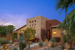 Exterior - Luxury lakefront desert home w/ private pool, pool spa, putting greens (Rancho Mirage)