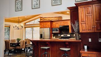 Cabin, Resort View | Private kitchen