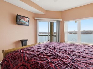 3 bedrooms, WiFi, bed sheets - | Ledges | 3B 2B  | Boat Dock  | SeasonalPool | (Osage Beach)
